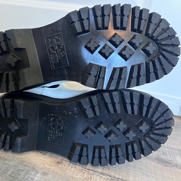 2976 Quad Platform Chelsea Boot - White - Size 6 - Picture 10 of 11